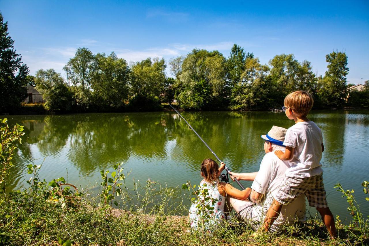 Camping De Châlons-en-Champagne Esterno foto